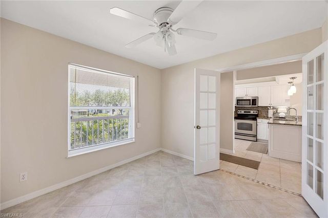 1015 Mainsail DR 112, Naples, FL 34114