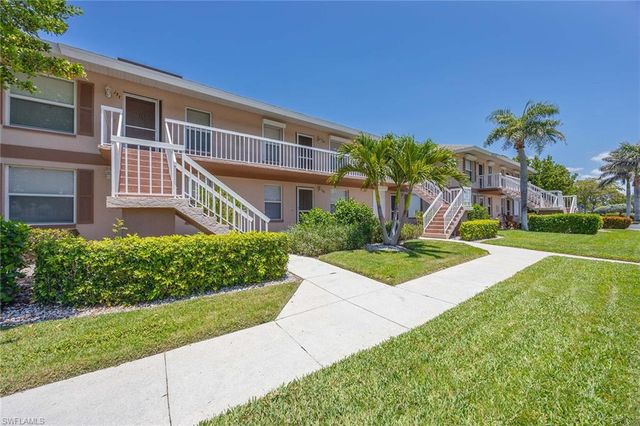 1015 Mainsail DR 112, Naples, FL 34114