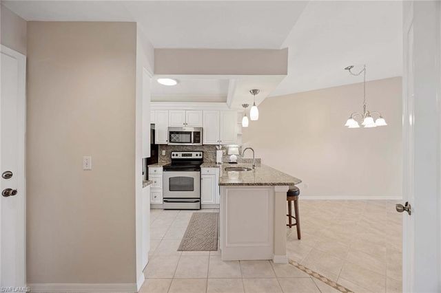 1015 Mainsail DR 112, Naples, FL 34114