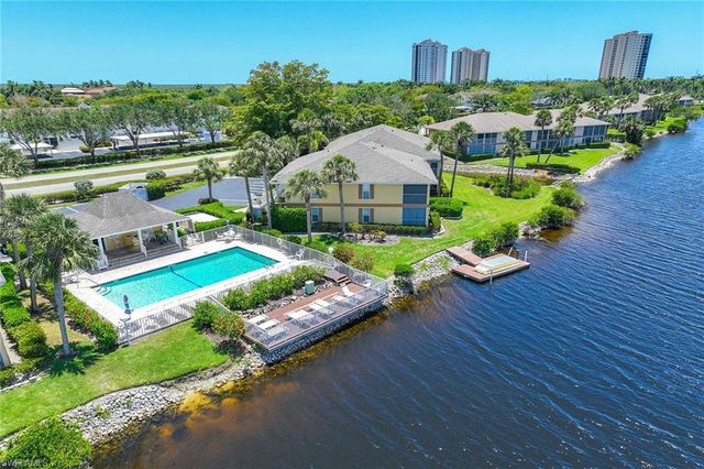 1015 Mainsail DR 112, Naples, FL 34114