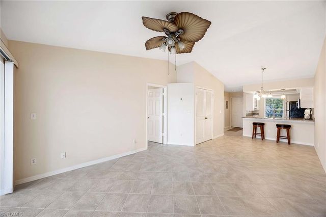 1015 Mainsail DR 112, Naples, FL 34114