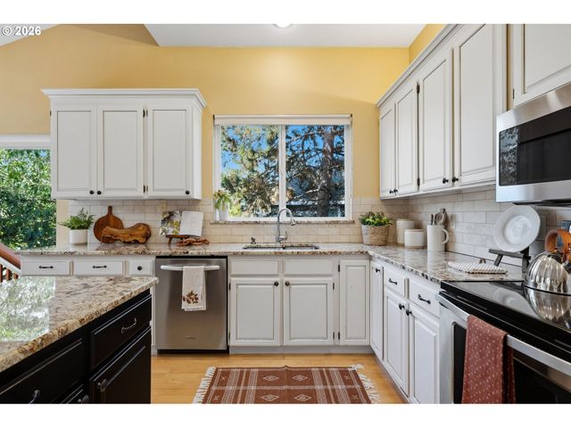 11200 Sw PINTAIL Loop, Beaverton, OR 97007