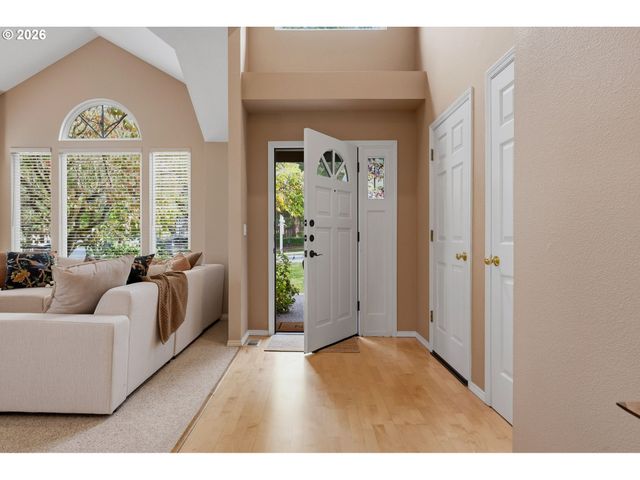 11200 Sw PINTAIL Loop, Beaverton, OR 97007