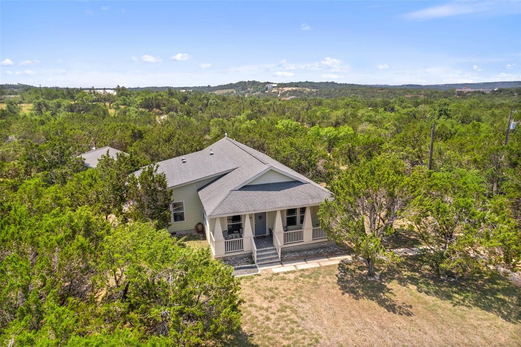 415 Angel Fire RD, Dripping Springs, TX 78620