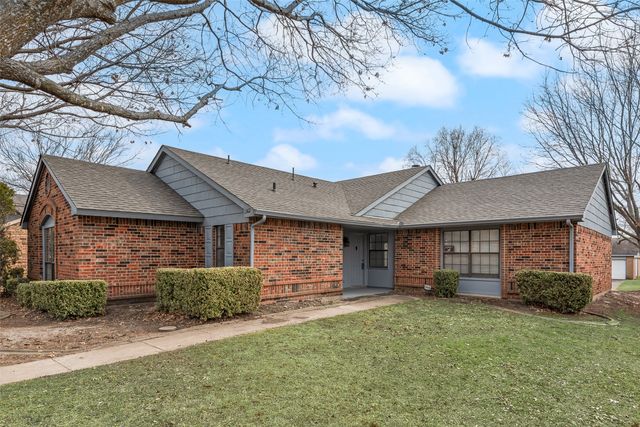 1362 Southridge Drive, Lancaster, TX 75146