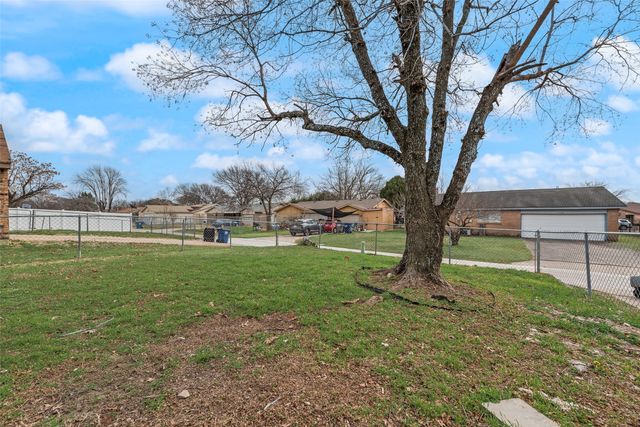 1362 Southridge Drive, Lancaster, TX 75146