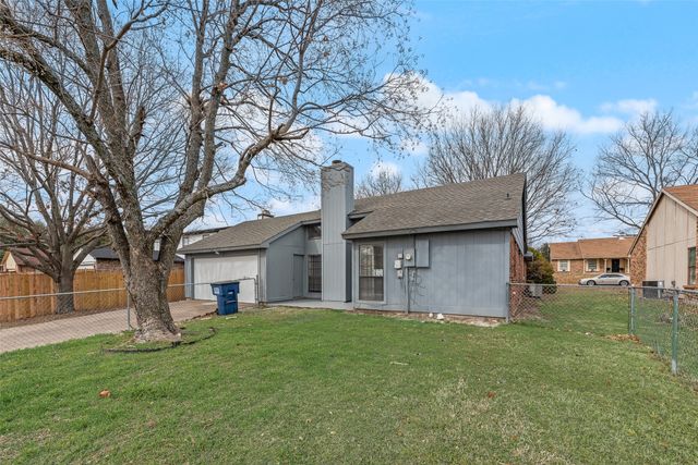 1362 Southridge Drive, Lancaster, TX 75146