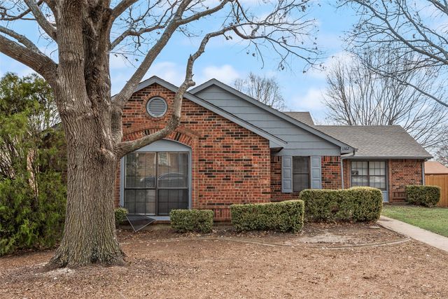 1362 Southridge Drive, Lancaster, TX 75146