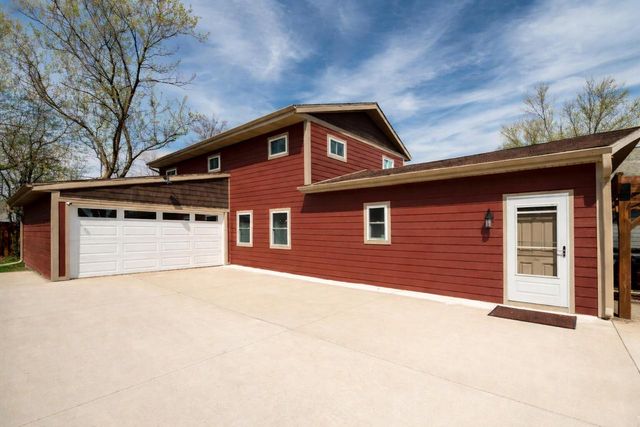 7164 Tichigan ROAD, Waterford, WI 53185