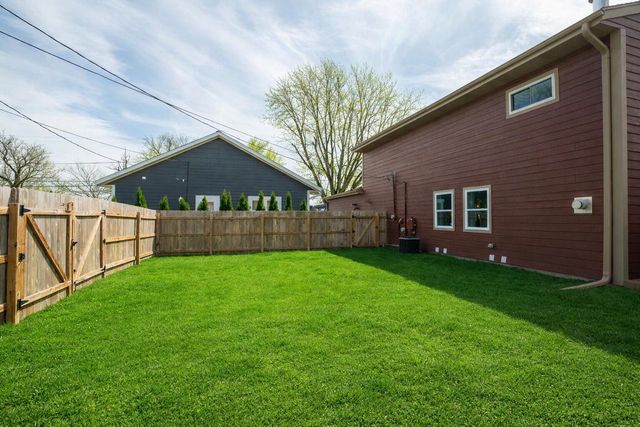 7164 Tichigan ROAD, Waterford, WI 53185