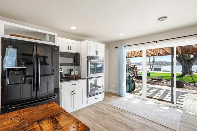 7164 Tichigan ROAD, Waterford, WI 53185