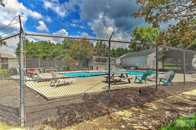 11024 Harrowfield Road, Charlotte, NC 28226