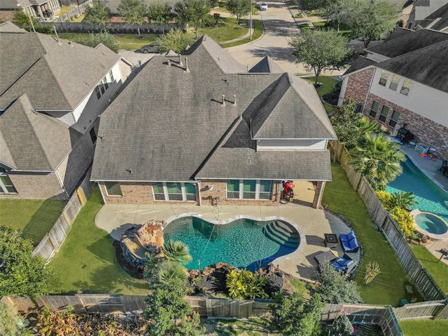 1110 Parkers Creek Lane, Friendswood, TX 77546