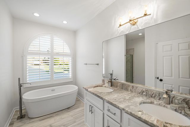 648 Andover Village Place, Lexington, KY 40509