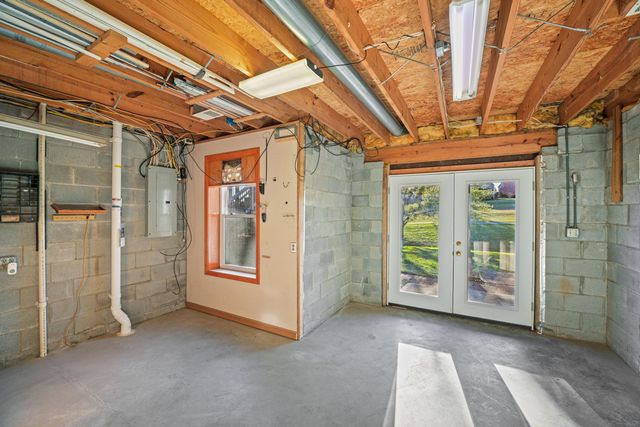 648 Andover Village Place, Lexington, KY 40509