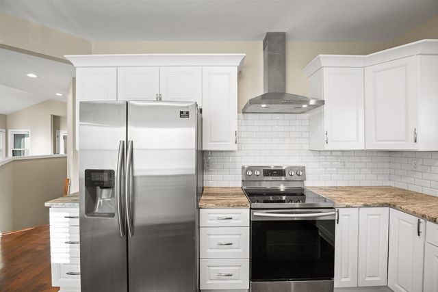 648 Andover Village Place, Lexington, KY 40509