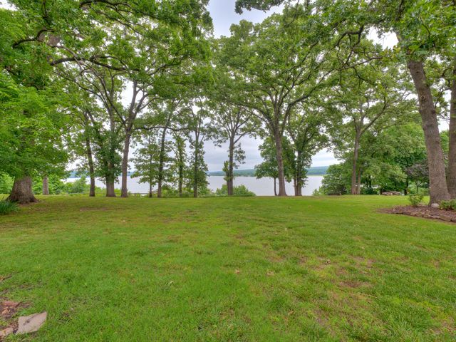 560 N 4395, Pryor, OK 74361