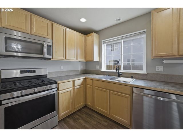 237 Nw SAGAN Loop, Sheridan, OR 97378