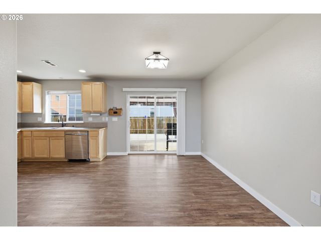 237 Nw SAGAN Loop, Sheridan, OR 97378