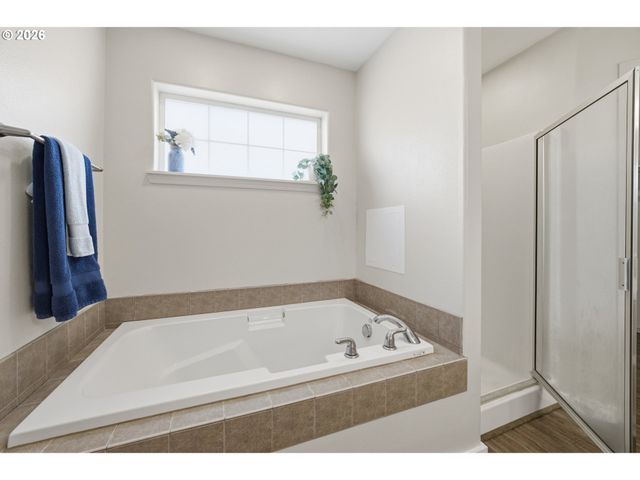 237 Nw SAGAN Loop, Sheridan, OR 97378
