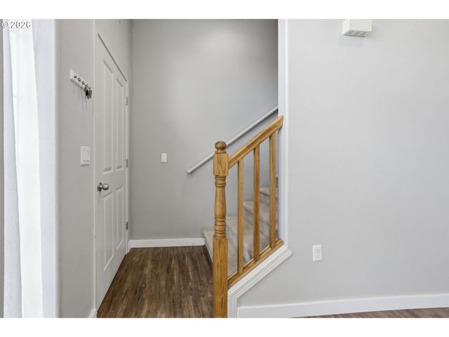 237 Nw SAGAN Loop, Sheridan, OR 97378