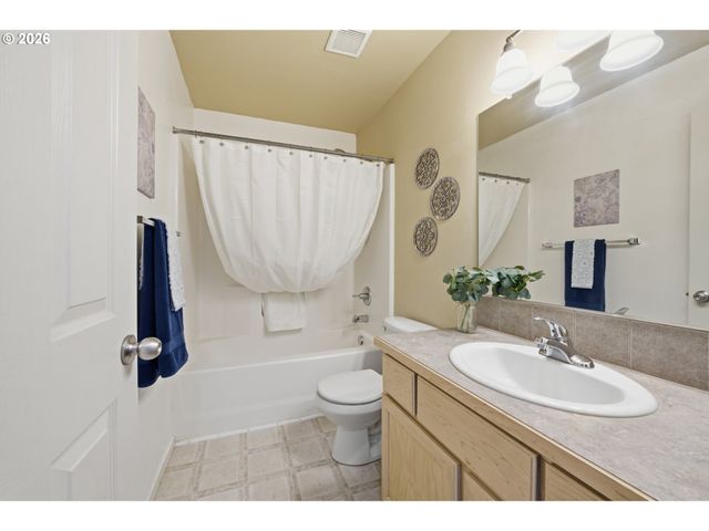 237 Nw SAGAN Loop, Sheridan, OR 97378