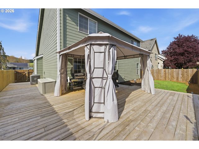 237 Nw SAGAN Loop, Sheridan, OR 97378