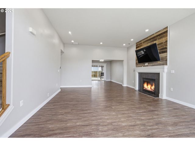 237 Nw SAGAN Loop, Sheridan, OR 97378