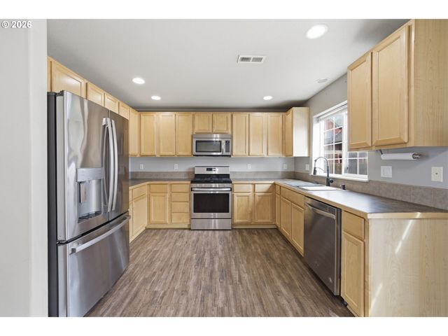 237 Nw SAGAN Loop, Sheridan, OR 97378