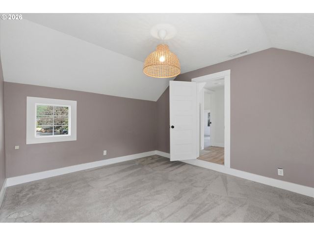 30425 Se HIGHWAY 211, Eagle Creek, OR 97022