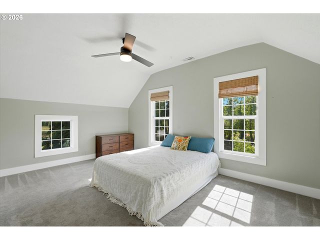 30425 Se HIGHWAY 211, Eagle Creek, OR 97022