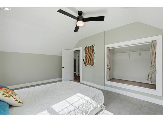 30425 Se HIGHWAY 211, Eagle Creek, OR 97022