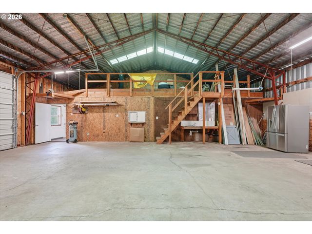 30425 Se HIGHWAY 211, Eagle Creek, OR 97022