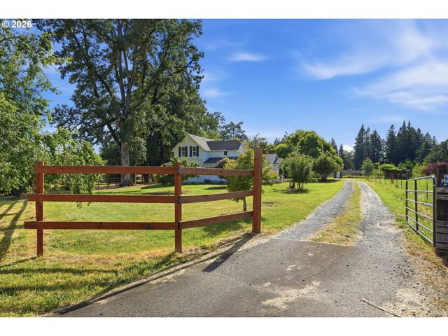 30425 Se HIGHWAY 211, Eagle Creek, OR 97022