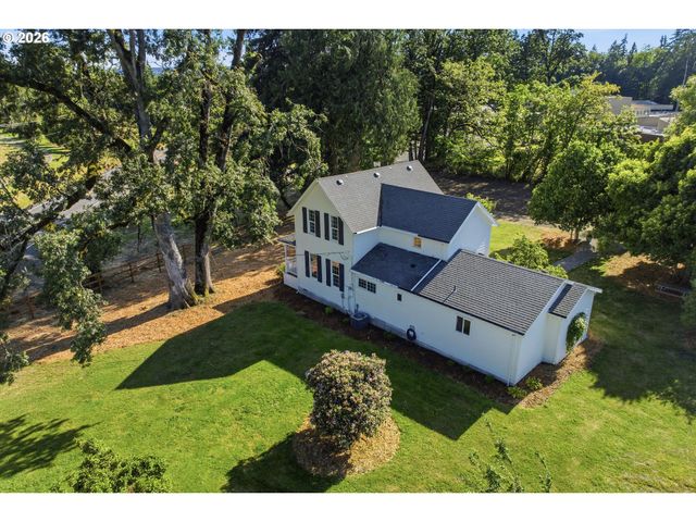 30425 Se HIGHWAY 211, Eagle Creek, OR 97022