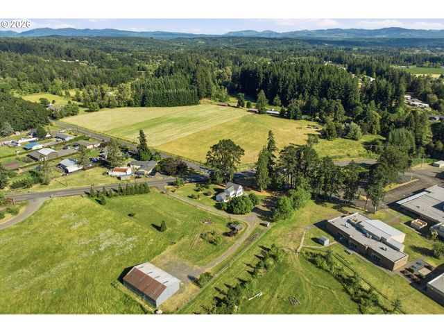 30425 Se HIGHWAY 211, Eagle Creek, OR 97022