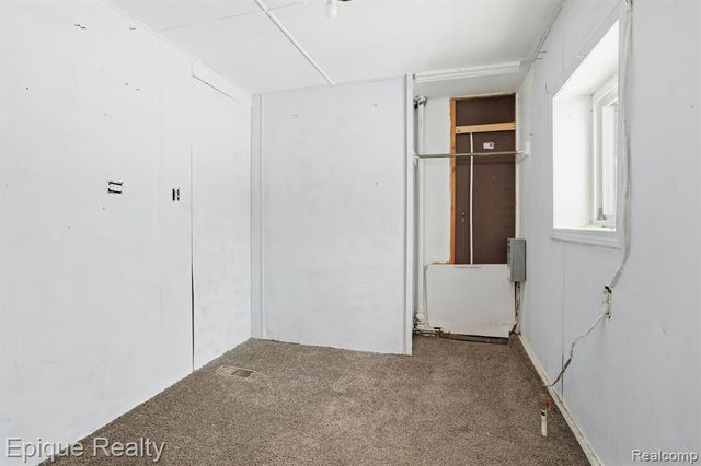 4120 Velma Drive, Fort Gratiot, MI 48059