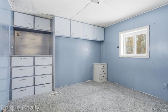 4120 Velma Drive, Fort Gratiot, MI 48059