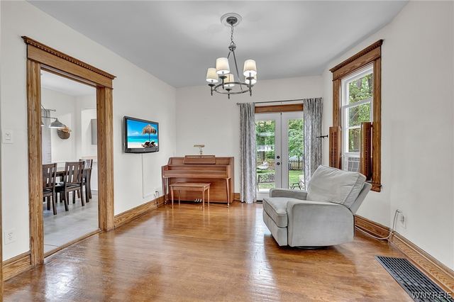 89 Fields Avenue, Buffalo, NY 14210