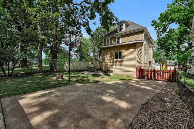 89 Fields Avenue, Buffalo, NY 14210