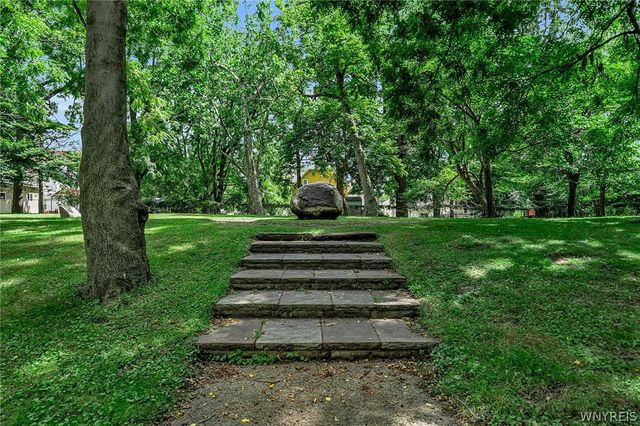89 Fields Avenue, Buffalo, NY 14210