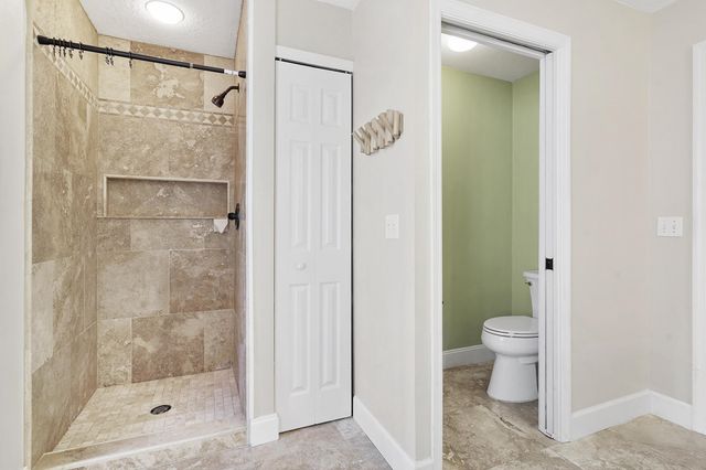 50 Breeze Hill Ln, Palm Coast, FL 32137