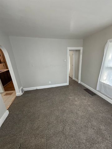 1028 Campbell Street, Flint, MI 48507