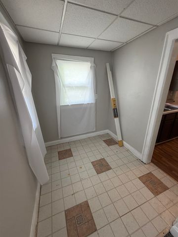 1028 Campbell Street, Flint, MI 48507