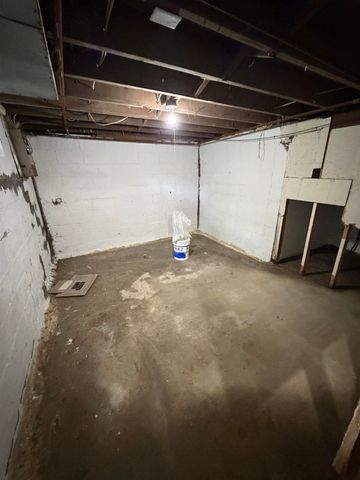 1028 Campbell Street, Flint, MI 48507