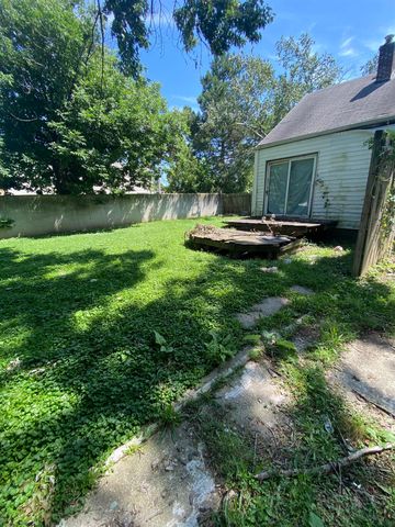 1028 Campbell Street, Flint, MI 48507