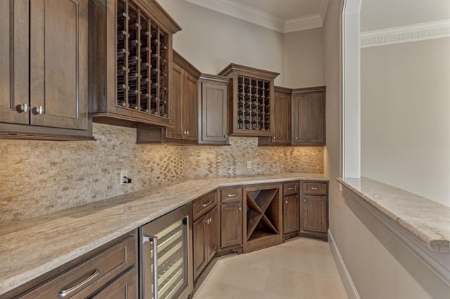25 Post Shadow Estate Drive, Spring, TX 77389