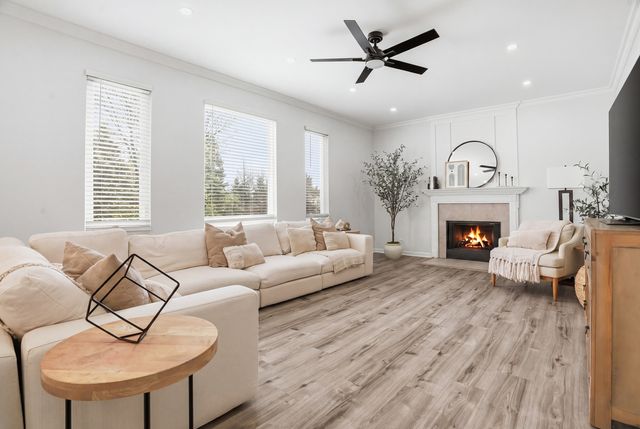 34460 N Eastings Way, Gurnee, IL 60031