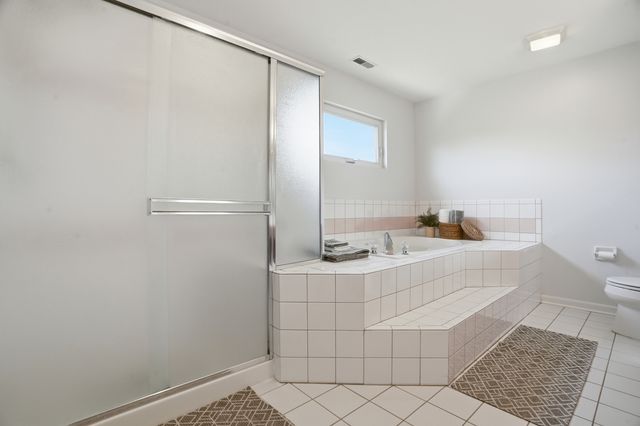 34460 N Eastings Way, Gurnee, IL 60031