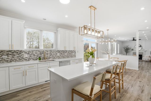 34460 N Eastings Way, Gurnee, IL 60031